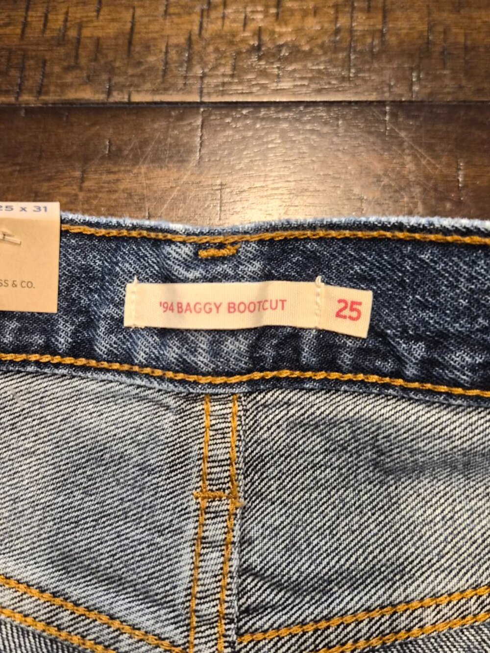 Levis Womens 94 Baggy Bootcut Jeans Size 25 x 31 Blue Denim Mid Rise NWT G551 - Picture 5 of 14
